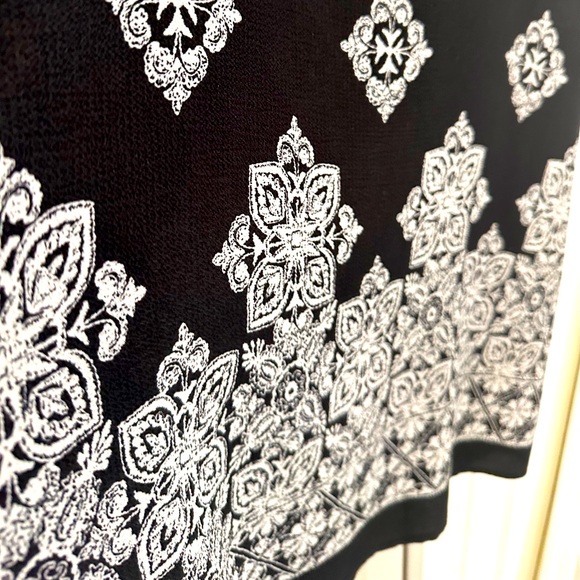 Beach Cover up - Picture 3 of 5